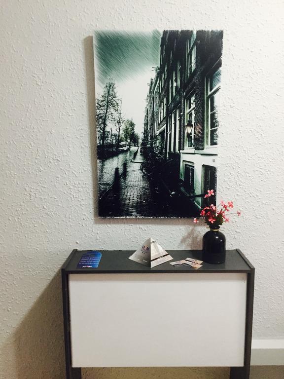 Hostal Restaurante Avenida De Madrid Terrassa Dış mekan fotoğraf